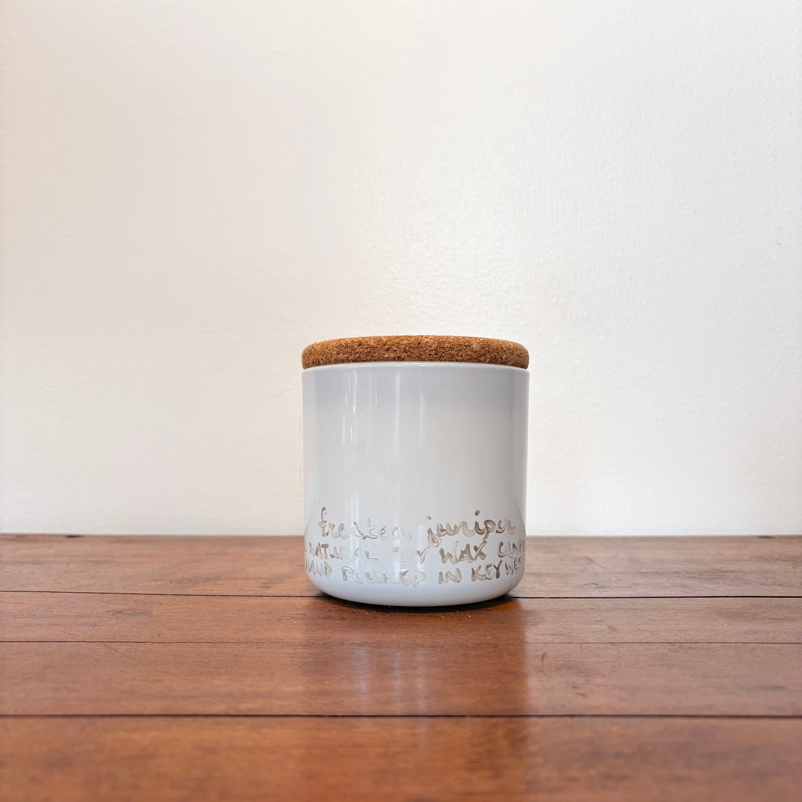 Frosted Juniper - 16oz Candle