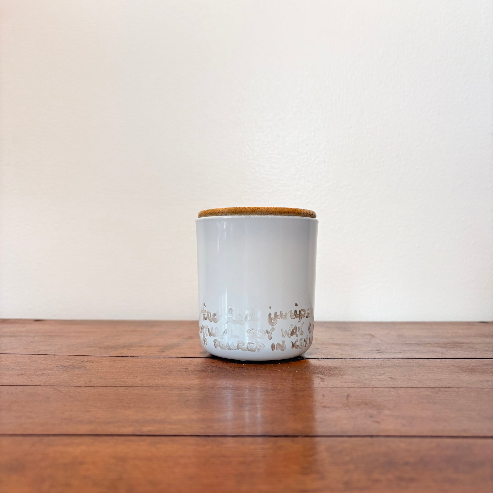 Frosted Juniper - 8.5oz Candle