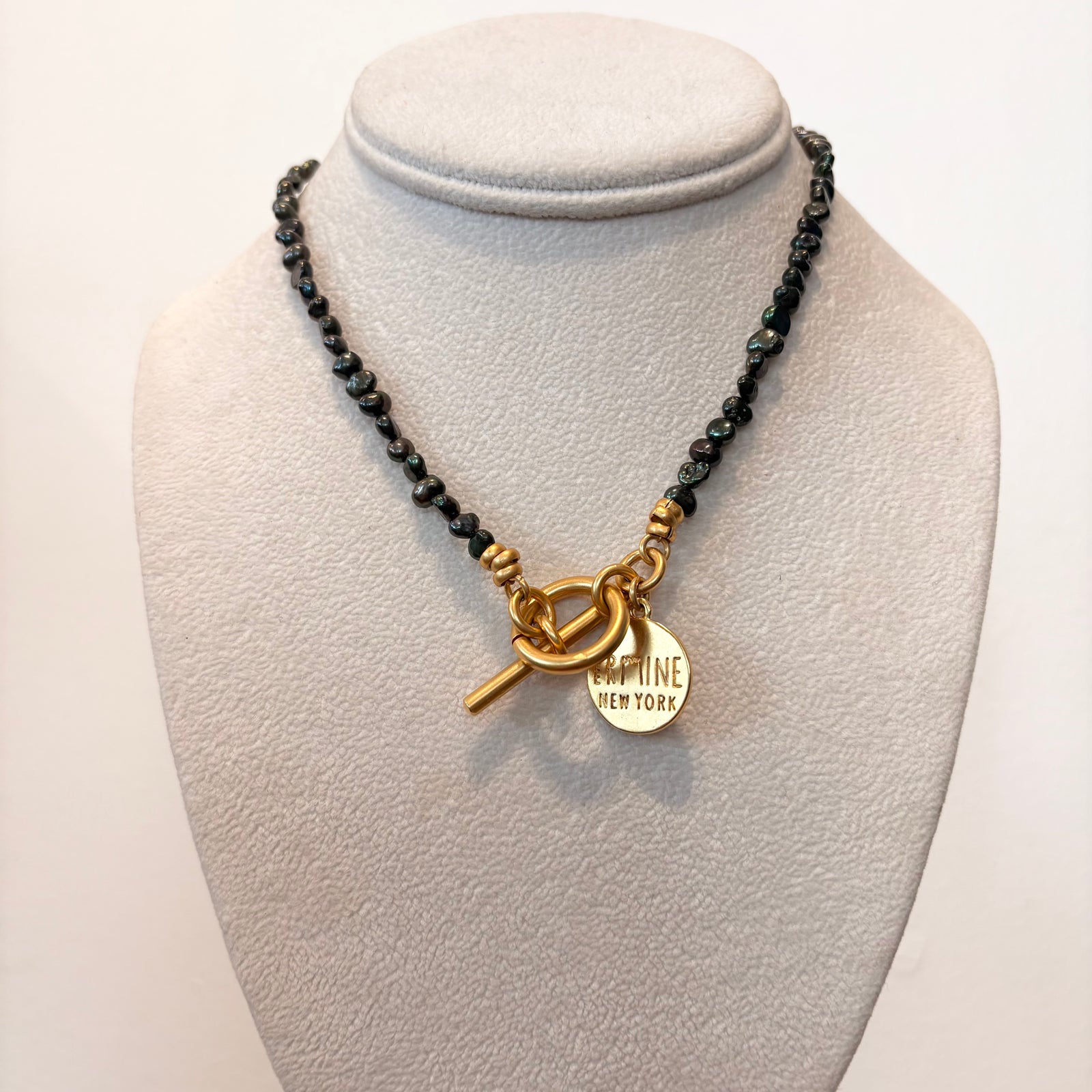 Pearl Necklace - Dark Green