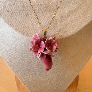 Ceramic Flowered Lucky Horn Necklace - Pink